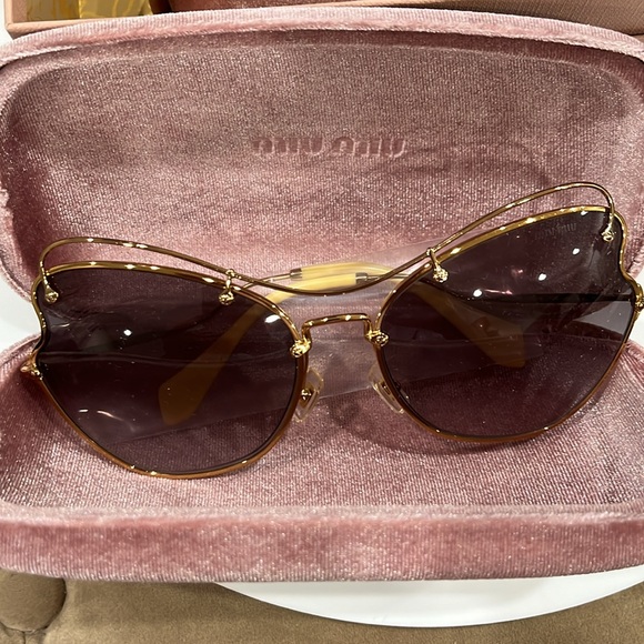 MIU MIU SUNGLASSES BRAND NEW 56R 65-19 70E-3E2 - Picture 2 of 6